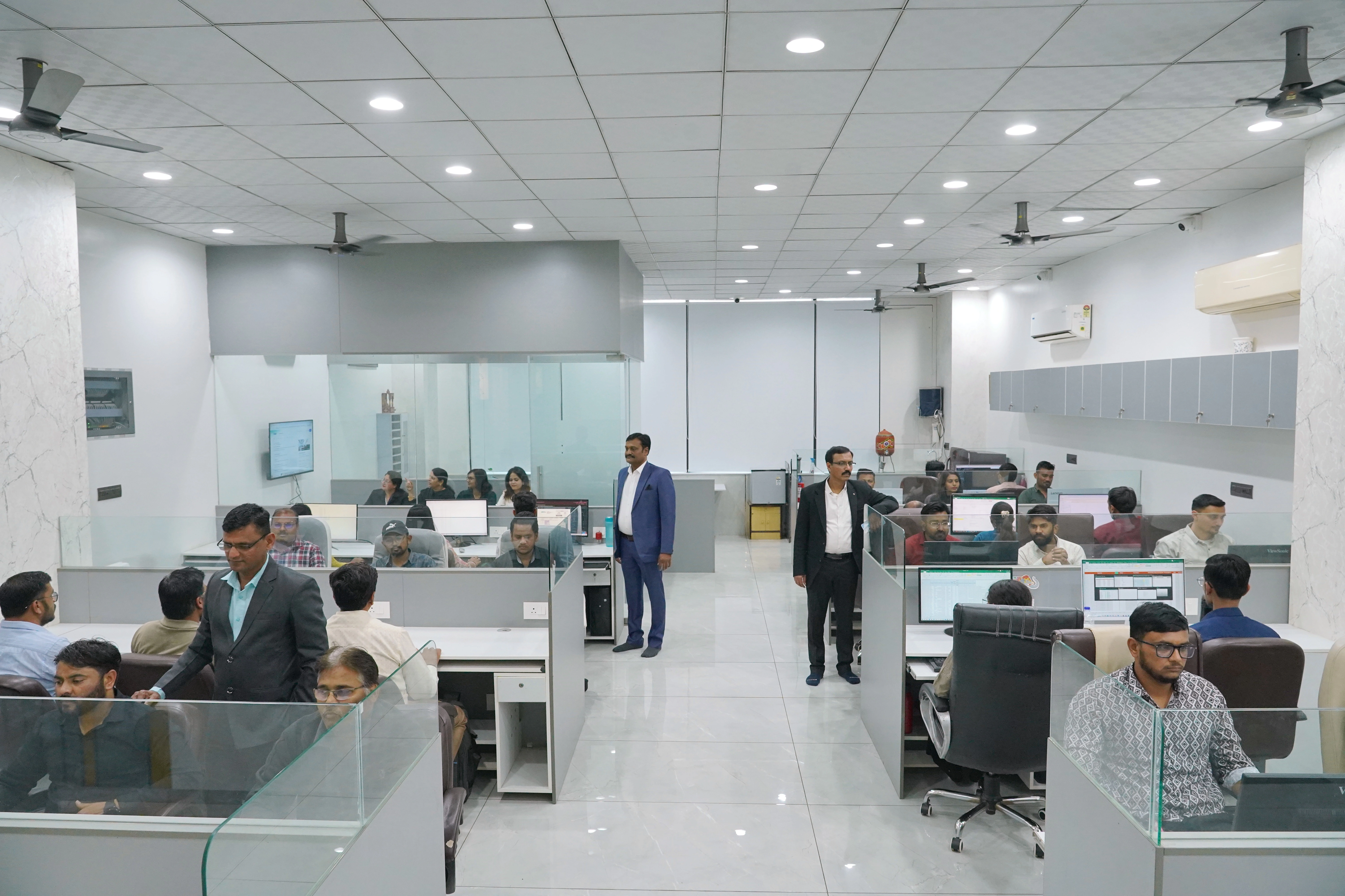 Data Entry Inc Working Staff